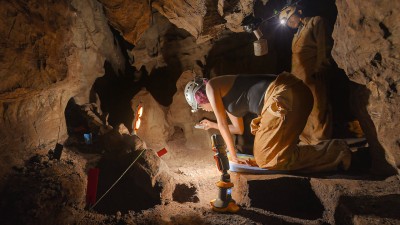 Ẩn Số Trái Đất: Hang Hài Cốt - Unknown: Cave Of Bones