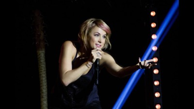 Iliza Shlesinger: Freezing Hot Iliza Shlesinger: Freezing Hot