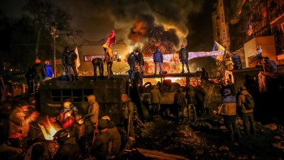 Mùa Đông Rực Lửa - Winter on Fire: Ukraine's Fight for Freedom