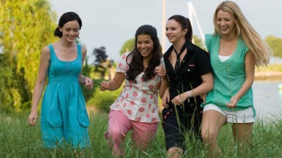 Tình Chị Em 2 - The Sisterhood of the Traveling Pants 2