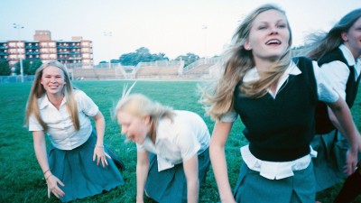 Trinh Nữ Tự Sát The Virgin Suicides